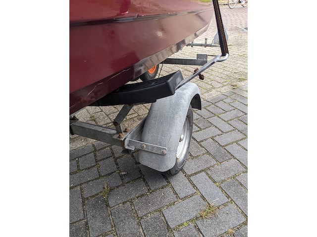 ( locatie sneek ) sloep met trailer en buitenboordmotor 6pk - afbeelding 36 van  55