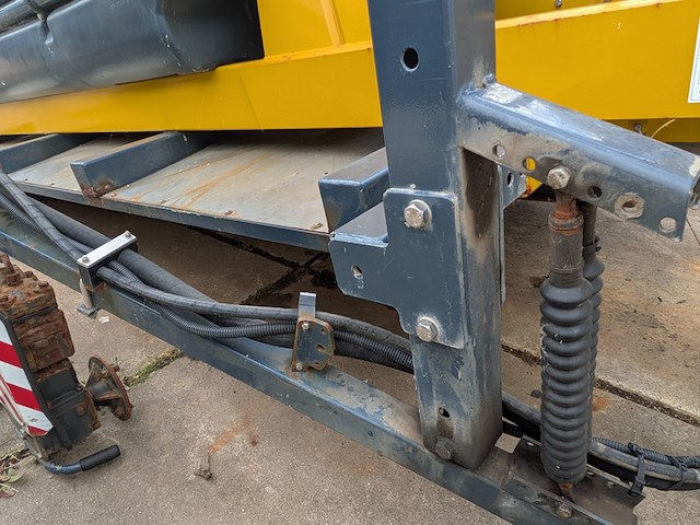 (locatie veen) haakarm opzetstrooier 4 m³ - 2200l, nido - schmidt, stratos b40-36 paln, 2004 - afbeelding 9 van  45
