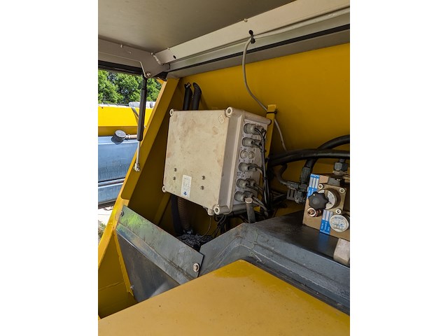 (locatie veen) haakarm opzetstrooier 4 m³ - 2200l, nido - schmidt, stratos b40-36 paln, 2004 - afbeelding 40 van  45