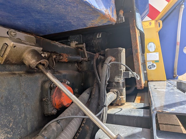 (locatie veen) haakarm opzetstrooier 4.0 m³ - 2200l, nido - schmidt, stratos b40-42 pcxn-490, 2010 - afbeelding 11 van  45
