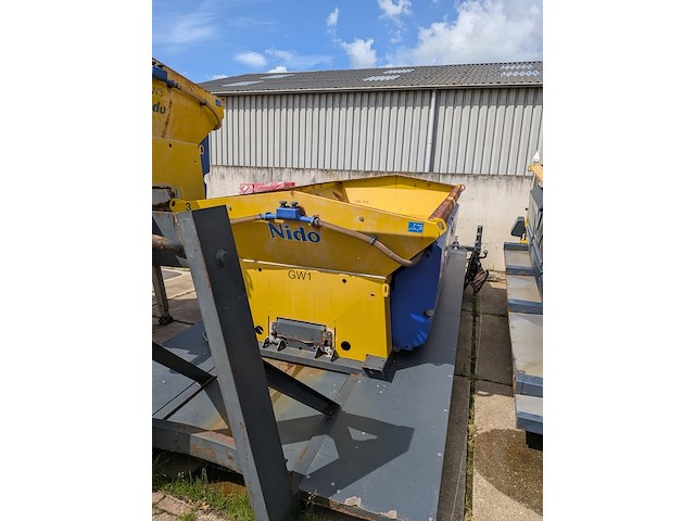 (locatie veen) haakarm opzetstrooier 4.0 m³ - 2200l, nido - schmidt, stratos b40-42 pcxn-490, 2010 - afbeelding 12 van  45