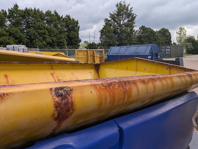 (locatie veen) haakarm opzetstrooier 4.0 m³ - 2200l, nido - schmidt, stratos b40-42 pcxn-490, 2010 - afbeelding 24 van  45