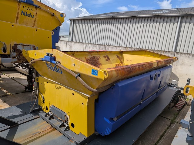 (locatie veen) haakarm opzetstrooier 4.0 m³ - 2200l, nido - schmidt, stratos b40-42 pcxn-490, 2010 - afbeelding 23 van  45