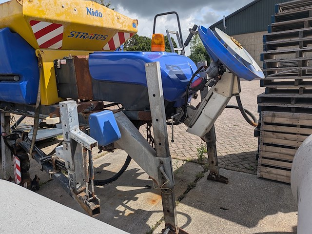 (locatie veen) opzetstrooier 2.5 m³, nido, stratos b25-27 pcxn-490, 2010 - afbeelding 44 van  45