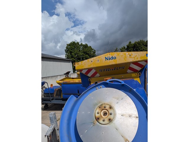 (locatie veen) opzetstrooier 2.5 m³, nido, stratos b25-27 pcxn-490, 2010 - afbeelding 45 van  45
