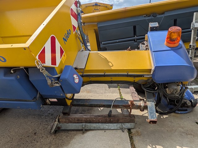(locatie veen) opzetzoutstrooier 1.1 m³ - 500l, nido - schmidt, strato b11k-24 wcln350, 2007 - afbeelding 25 van  26