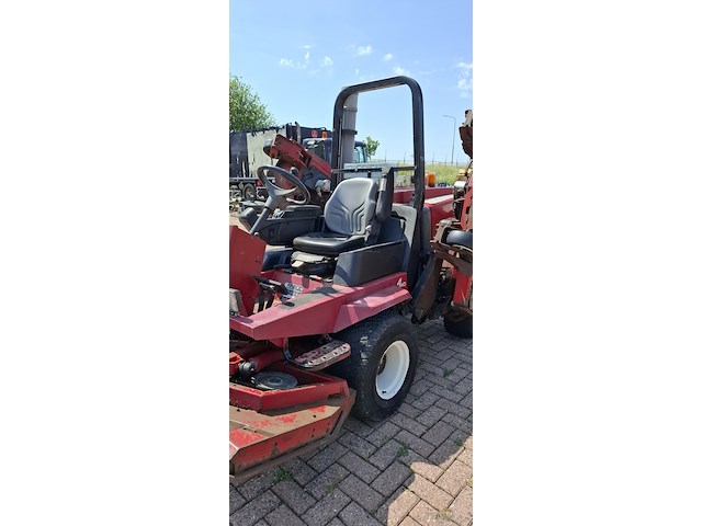 ( locatie wijk en aalburg ) 3-delige cirkelmaaier, toro, groundmaster 4000-d, 2012 - afbeelding 2 van  15