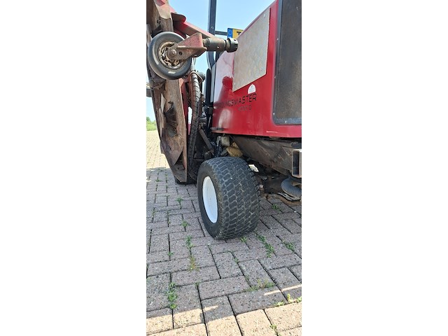 ( locatie wijk en aalburg ) 3-delige cirkelmaaier, toro, groundmaster 4000-d, 2012 - afbeelding 6 van  15