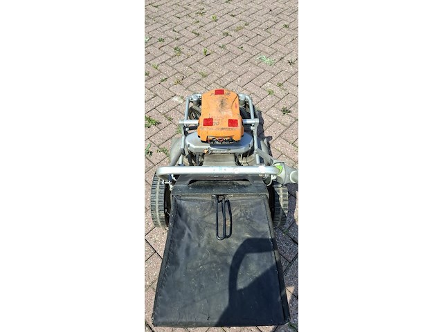 ( locatie wijk en aalburg ) accu grasmaaier, pellenc, rasion 2 - afbeelding 6 van  9