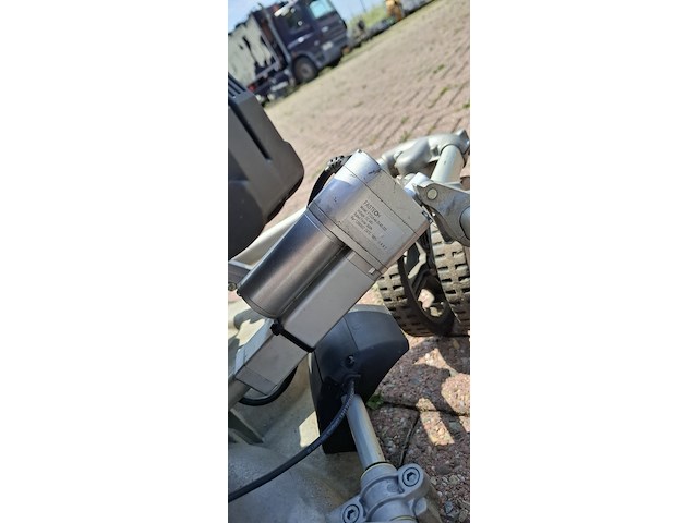 ( locatie wijk en aalburg ) accu grasmaaier, pellenc, rasion 2 - afbeelding 9 van  9