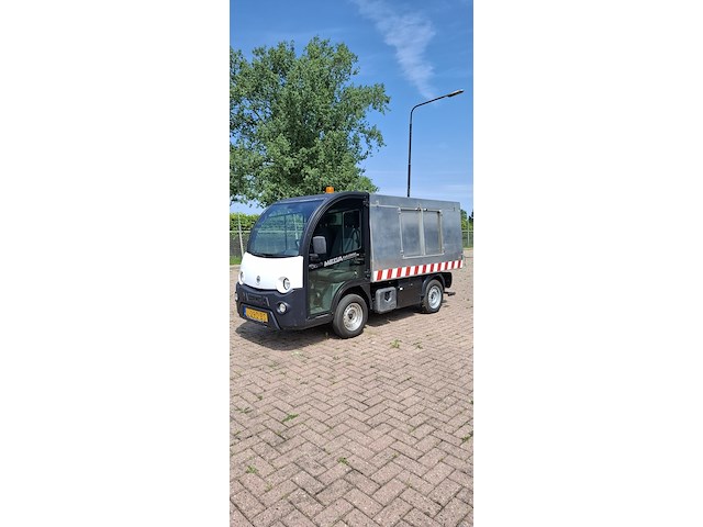 ( locatie wijk en aalburg ) elektrische kipper, axiam, m10, 2013 - afbeelding 1 van  20