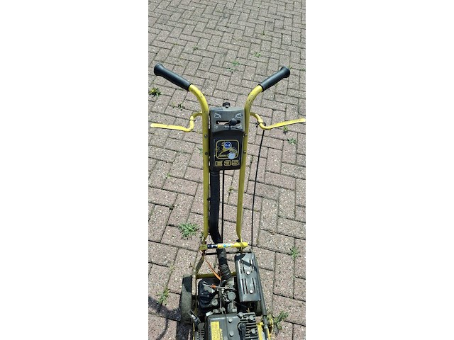 ( locatie wijk en aalburg ) kantensnijder, john deere, e35 edger - afbeelding 6 van  8