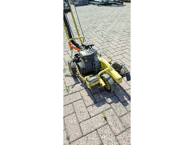 ( locatie wijk en aalburg ) kantensnijder, john deere, e35 edger - afbeelding 8 van  8