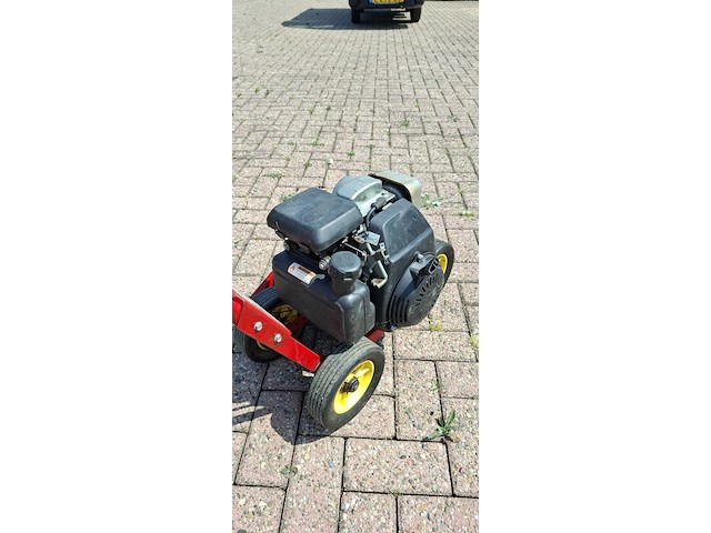 ( locatie wijk en aalburg ) kantensnijder, kee / trailmate - afbeelding 4 van  6
