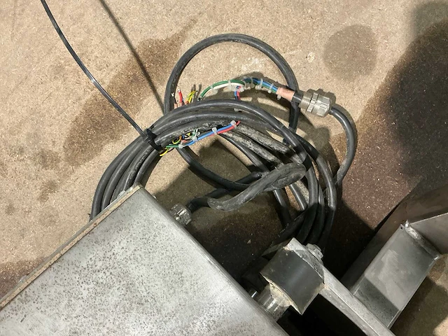 Lock met 30+ rvs metaaldetector - afbeelding 6 van  6