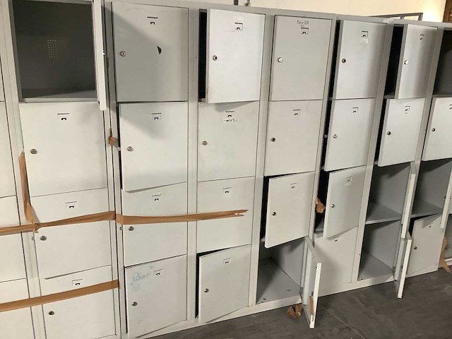 Locker (4x) - afbeelding 2 van  3