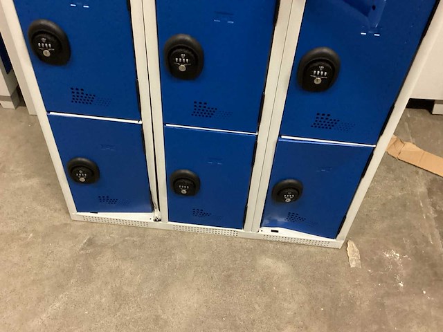 Lockerkast 12 deuren - afbeelding 7 van  7