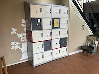 Lockerkast + 2 kleedkamerbanken - afbeelding 3 van  7