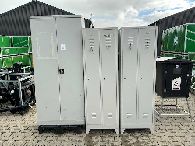 Lockerkast (2x) + archiefkast - afbeelding 1 van  3