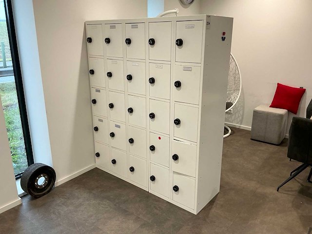 Lockerkast (2x) - afbeelding 1 van  5