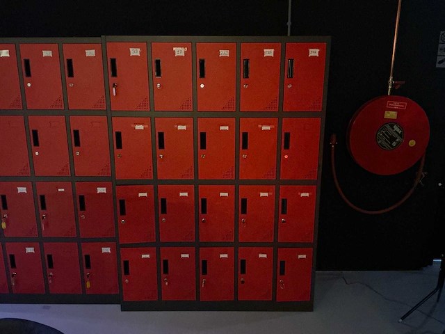 Lockerkast (2x) - afbeelding 2 van  3