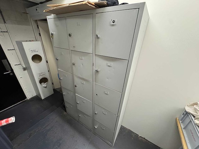 Lockerkast (2x) - afbeelding 1 van  5