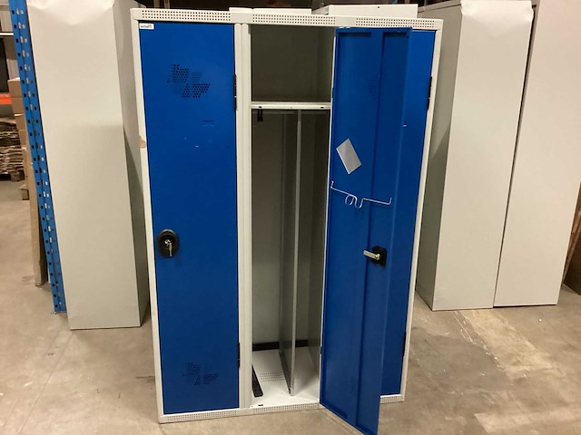 Lockerkast 3 deuren - afbeelding 3 van  4