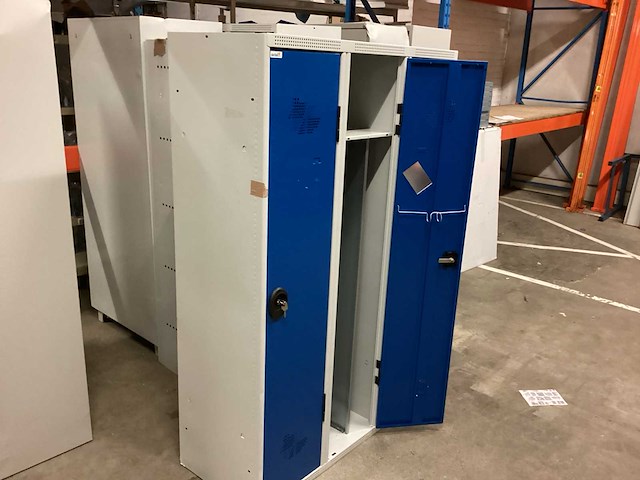 Lockerkast 3 deuren - afbeelding 4 van  4