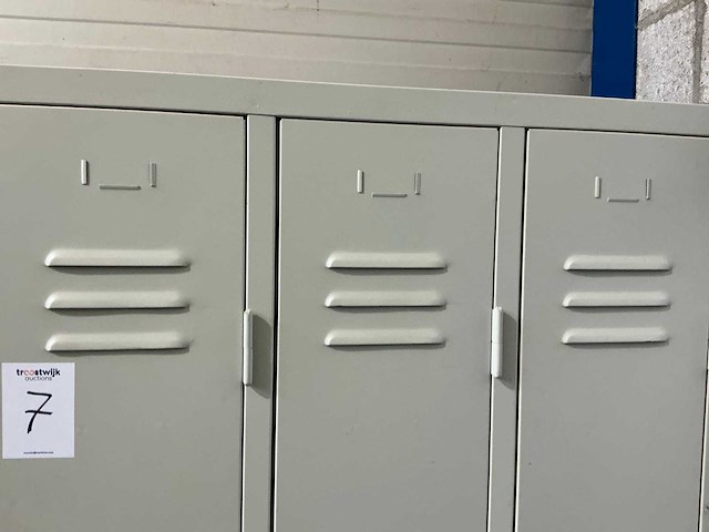 Lockerkast 3 deurs - afbeelding 6 van  11