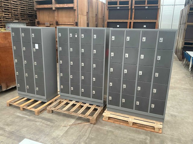 Lockerkast (3x) - afbeelding 1 van  9