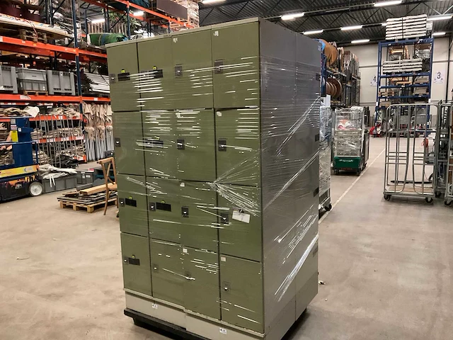 Lockerkast (4x) - afbeelding 1 van  3