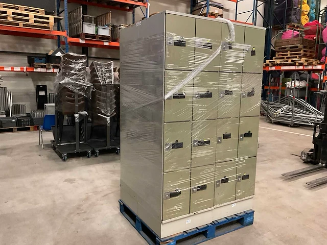 Lockerkast (4x) - afbeelding 2 van  4