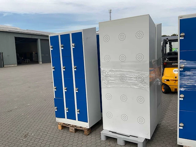 Lockerkast (4x) - afbeelding 1 van  4