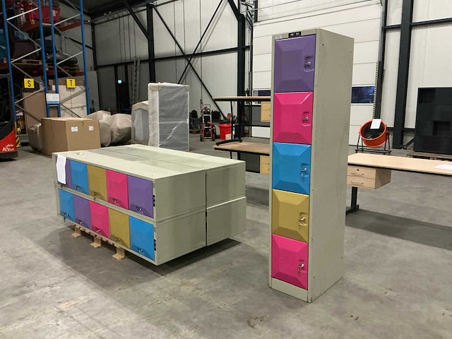 Lockerkast (5x) - afbeelding 1 van  4
