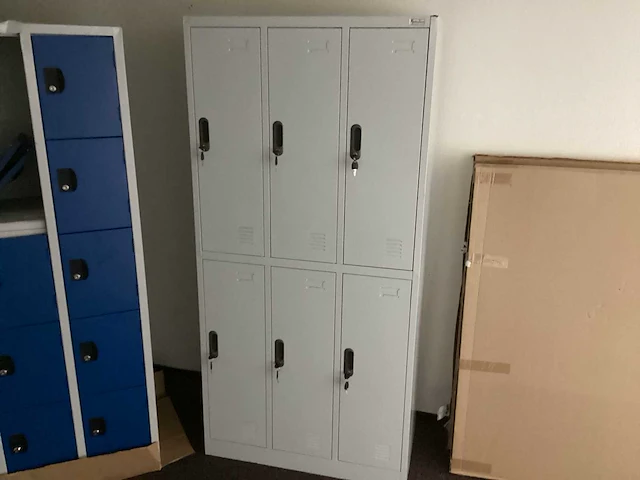 Lockerkast 6 deuren - afbeelding 2 van  3