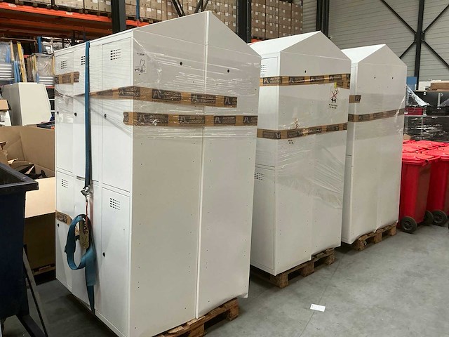 Lockerkast (6x) - afbeelding 1 van  13