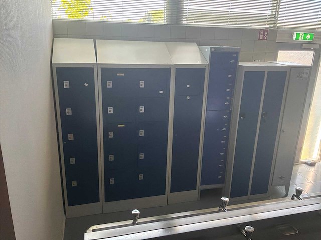 Lockerkast, divers (6x) - afbeelding 2 van  3