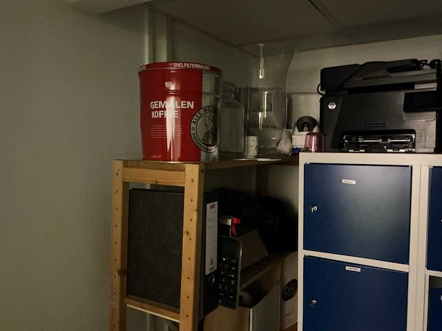 Lockerkast en diversen - afbeelding 3 van  7