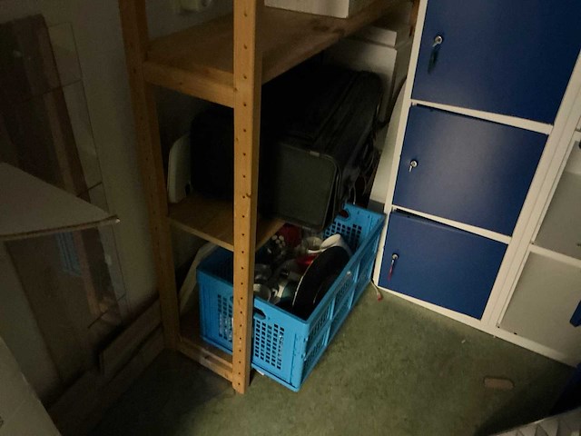 Lockerkast en diversen - afbeelding 4 van  7