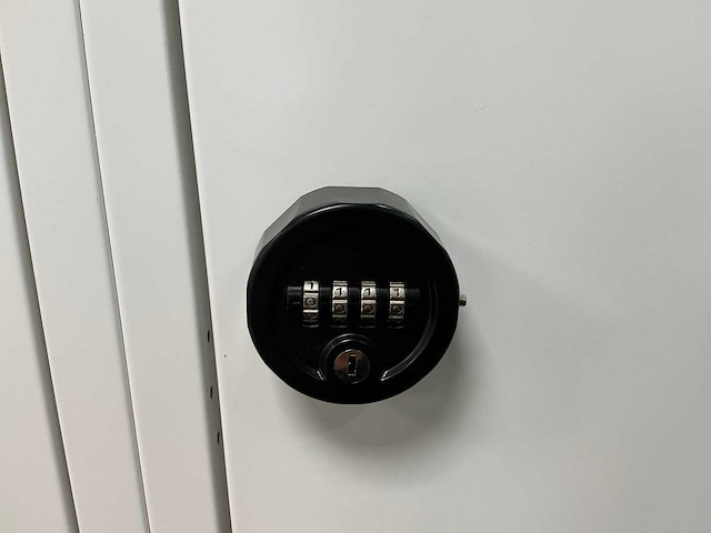 Lockerkast met cijfersloten - afbeelding 2 van  3