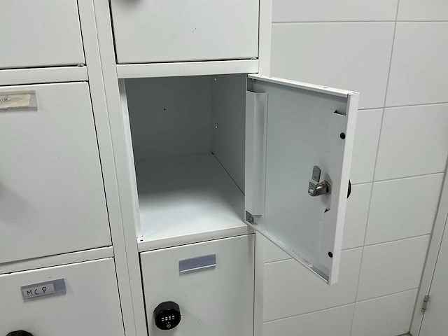 Lockerkast met cijfersloten - afbeelding 3 van  4