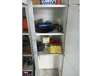 Lockerkast met inhoud - afbeelding 5 van  17