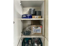 Lockerkast met inhoud - afbeelding 11 van  17