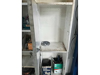 Lockerkast met inhoud - afbeelding 13 van  17