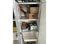 Lockerkast met inhoud - afbeelding 15 van  17