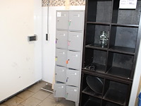 Lockerkast met tien lockers, afm. 50 x 45 x 167 cm. - afbeelding 1 van  2