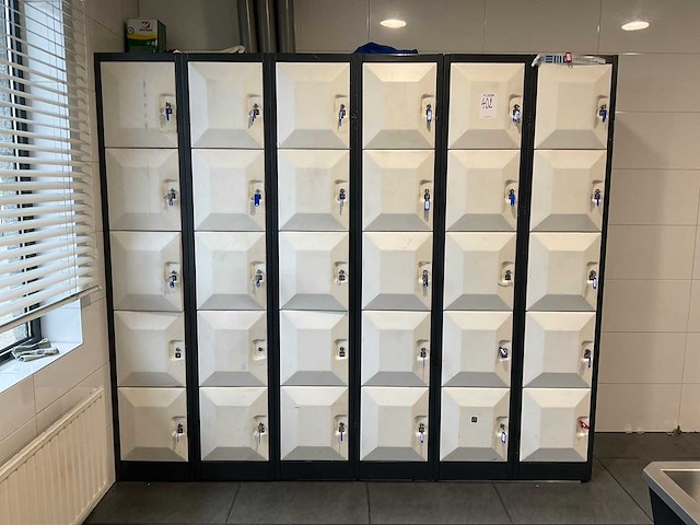Lockerkast - afbeelding 1 van  8