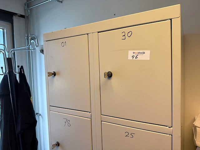 Lockerkast - afbeelding 3 van  3