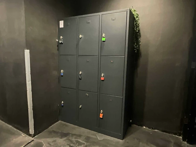 Lockerkast - afbeelding 1 van  4