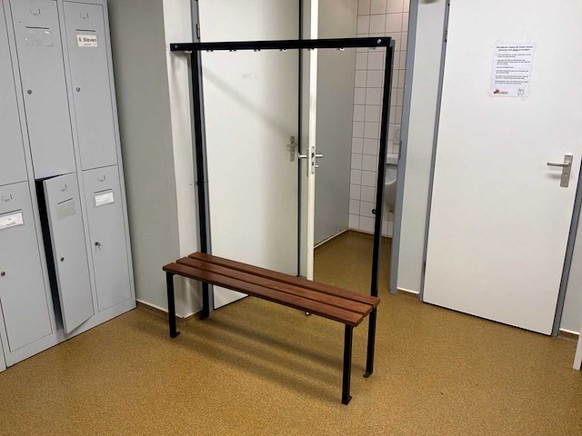 Lockerkasten en bureaus - afbeelding 3 van  6